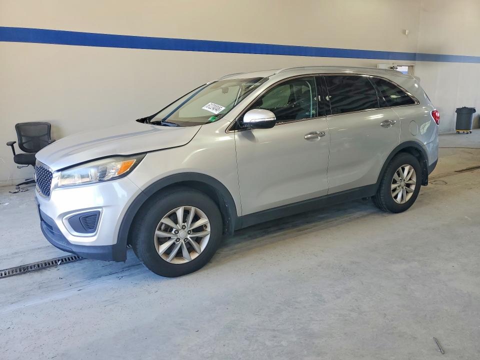 Продажа на аукционе авто 2016 Kia Sorento, vin: 5XYPG4A32GG026971, номер лота: 61224046