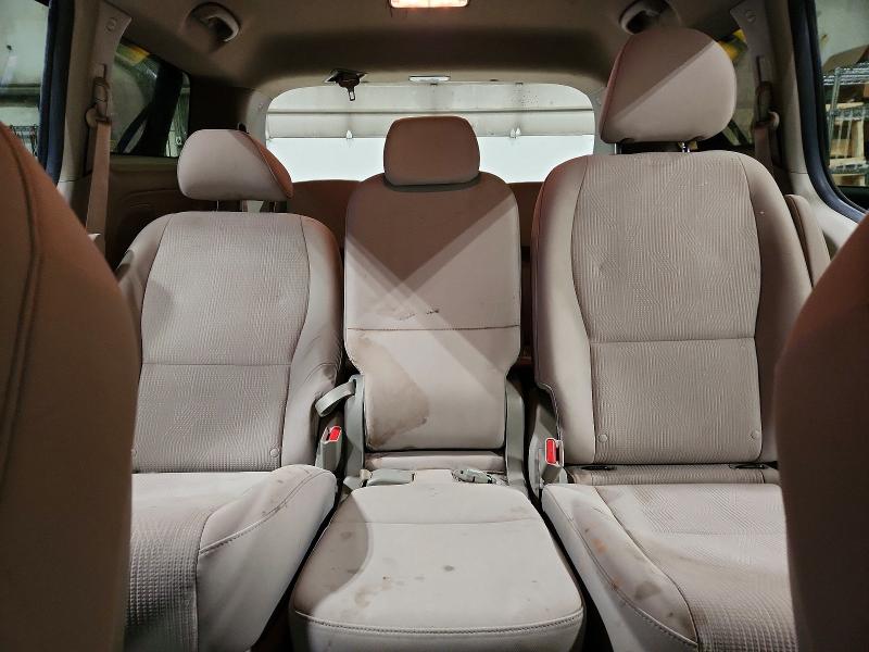 62226626 :رقم المزاد ، KNDMB5C10M6675122 vin ، 2021 Kia Sedona مزاد بيع