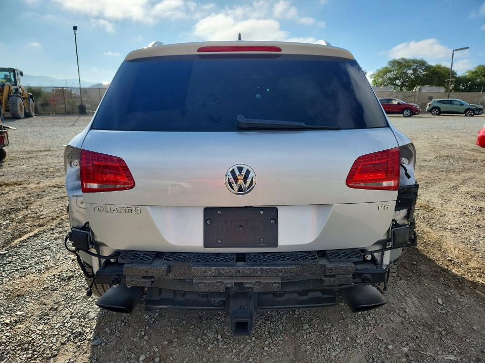 Продажа на аукционе авто 2017 Volkswagen Touareg, vin: WVGRF7BP2HD006309, номер лота: 62092056