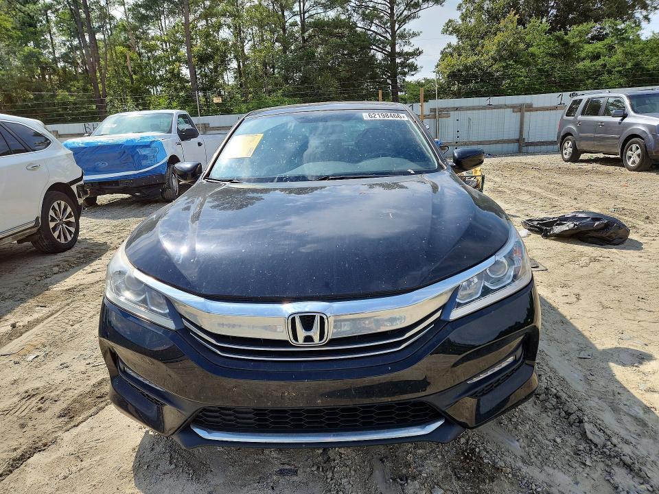 Продажа на аукционе авто 2017 Honda Accord, vin: 1HGCR2F16HA266628, номер лота: 62198466