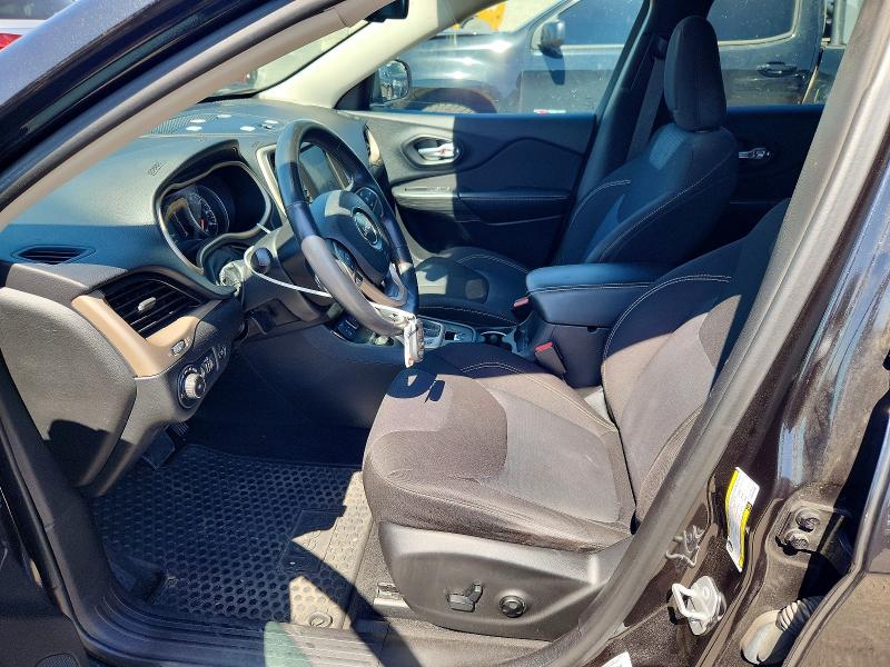 60915996 :رقم المزاد ، 1C4PJLCS8FW781382 vin ، 2015 Jeep Cherokee مزاد بيع