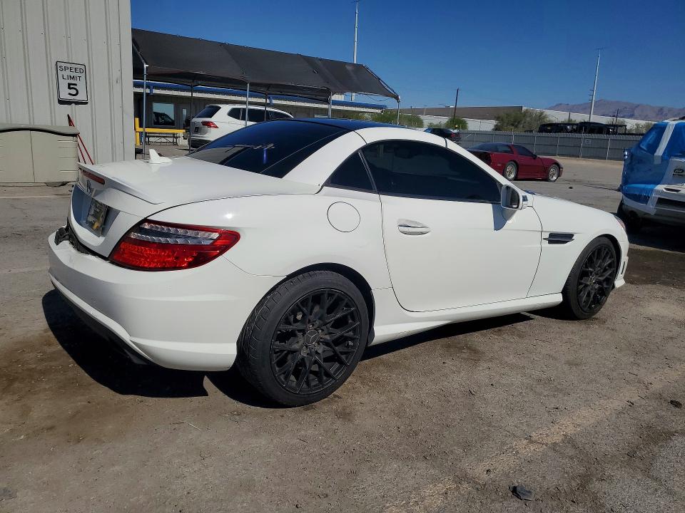 Продаж на аукціоні авто 2015 Mercedes-benz Slk, vin: WDDPK4HA9FF103457, номер лоту: 58985256