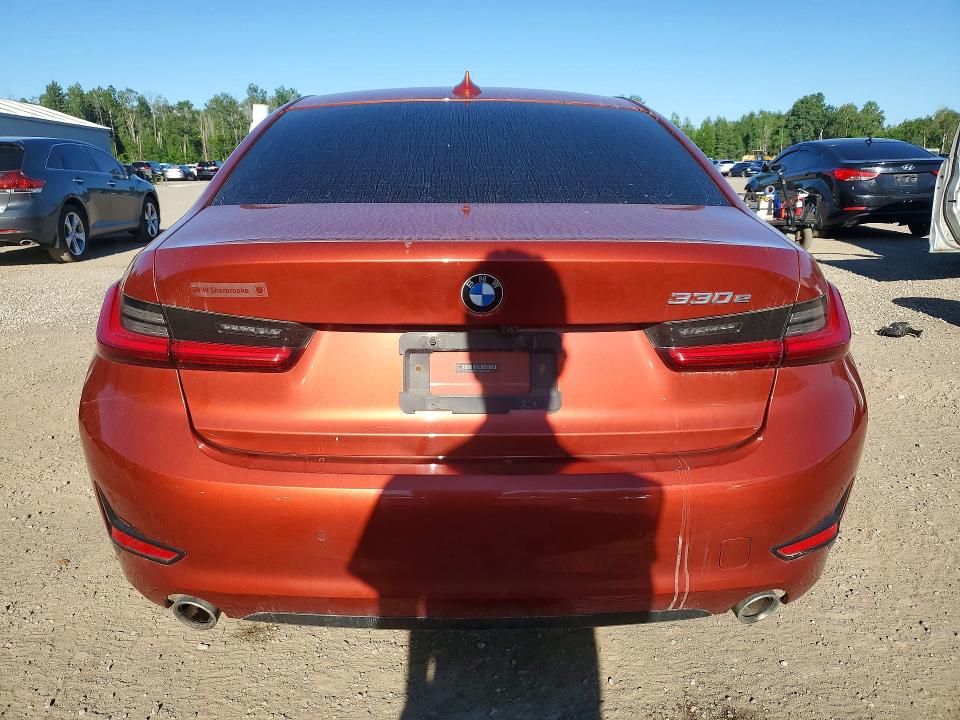 61352056 :رقم المزاد ، 3MW5P9J03M8B50262 vin ، 2021 Bmw 330xe مزاد بيع