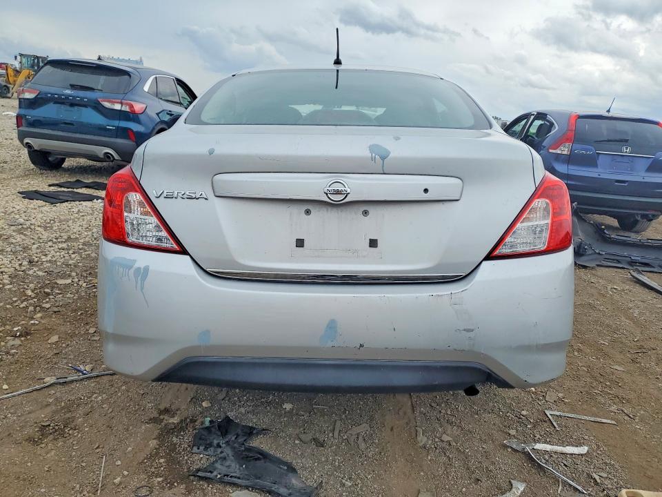 2015 Nissan Versa მანქანა იყიდება აუქციონზე, vin: 3N1CN7AP4FL932185, აუქციონის ნომერი: 63404366