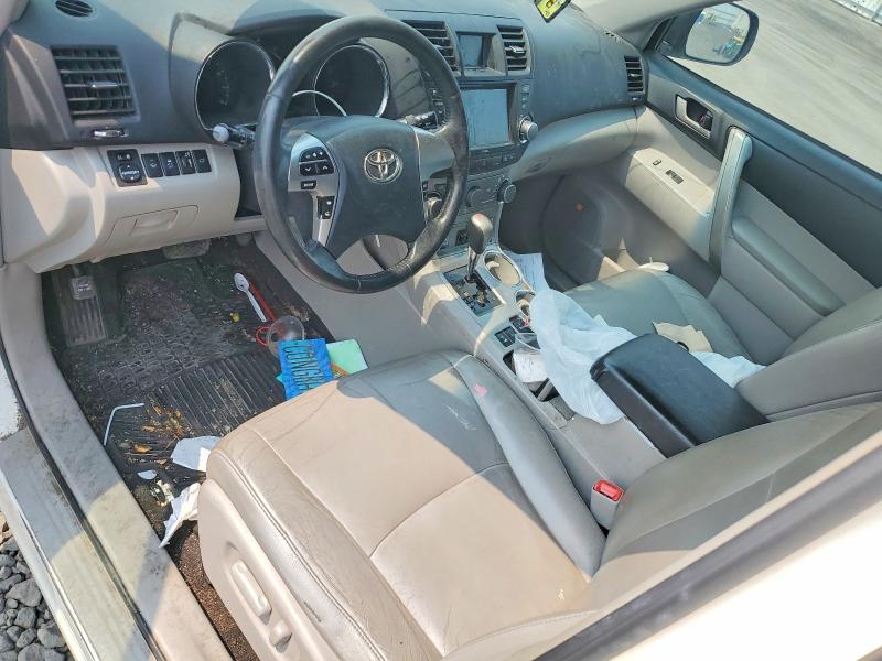 61764966 :رقم المزاد ، 5TDBK3EH1BS075681 vin ، 2011 Toyota Highlander مزاد بيع