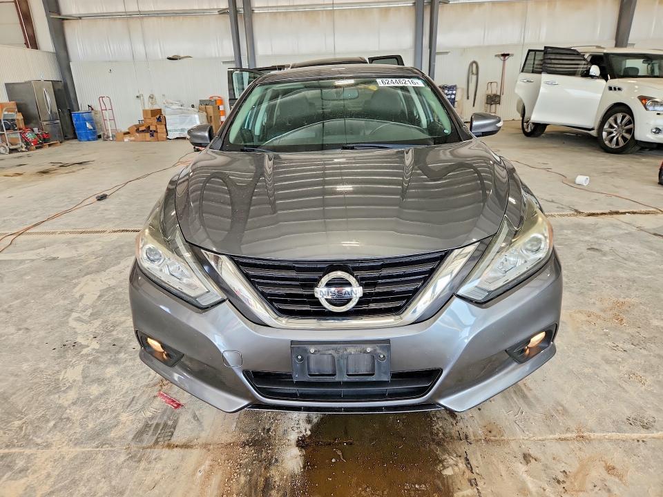 Продажа на аукционе авто 2018 Nissan Altima, vin: 1N4AL3AP0JC198223, номер лота: 62446216