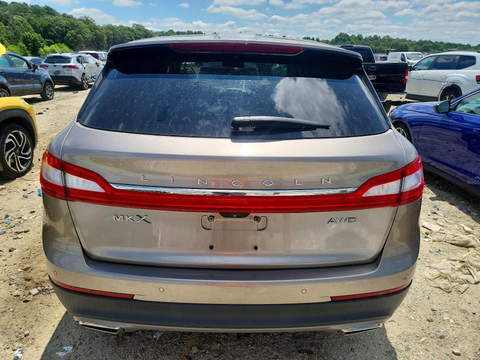 59858326 :رقم المزاد ، 2LMPJ8LR1JBL40116 vin ، 2018 Lincoln Mkx مزاد بيع