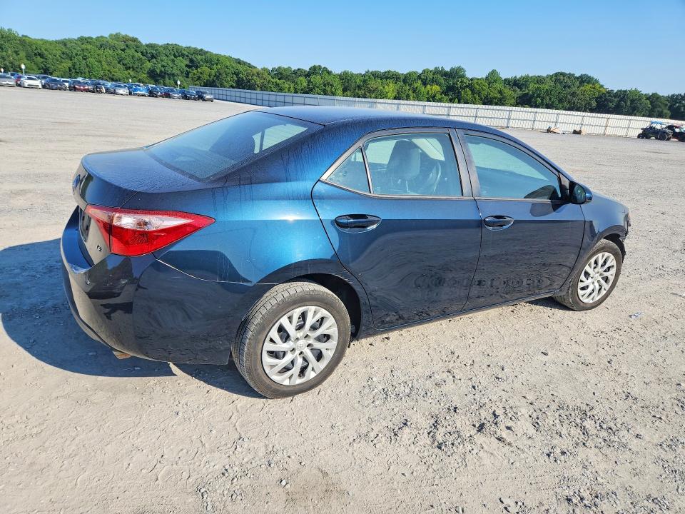 2018 Toyota Corolla მანქანა იყიდება აუქციონზე, vin: 5YFBURHE9JP846779, აუქციონის ნომერი: 62840356