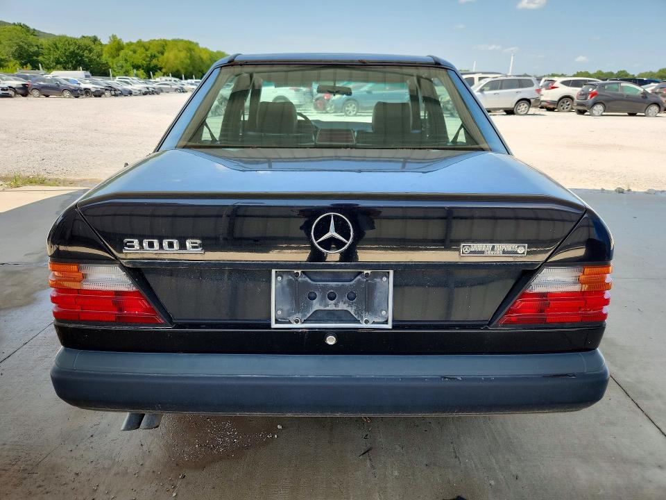 Auction sale of the 1987 Mercedes-benz 300, vin: WDBEA30DXHA402295, lot number: 60657346