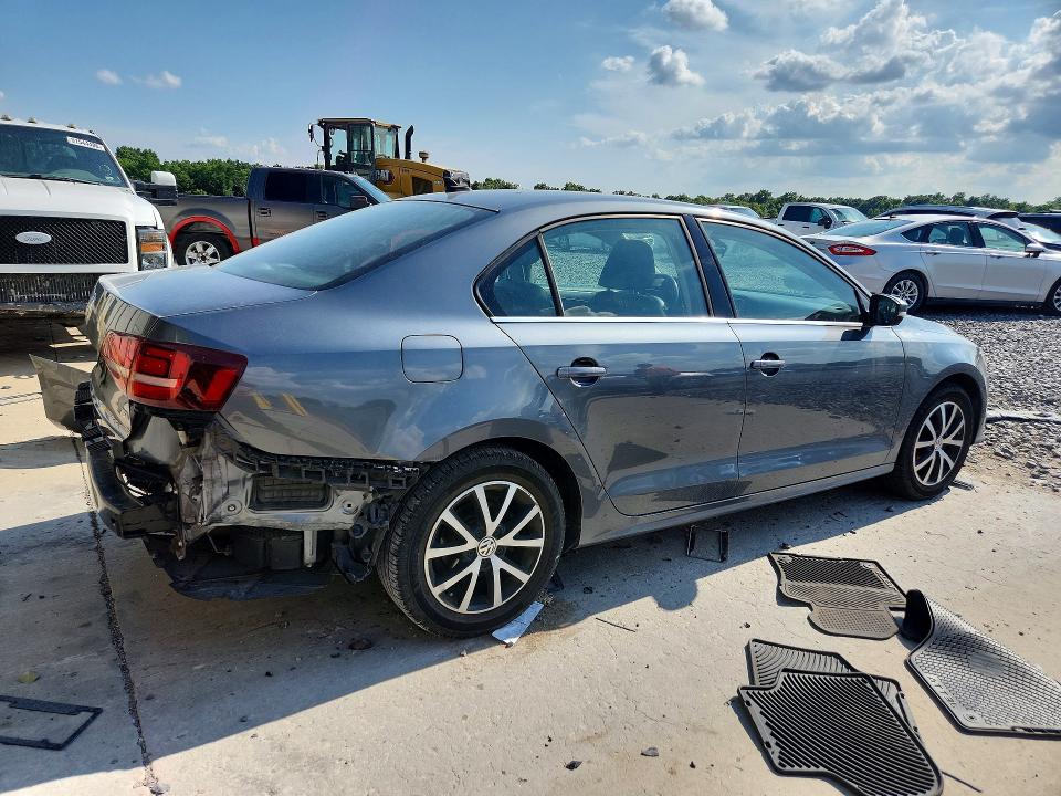 59342796 :رقم المزاد ، 3VWDB7AJ7HM240888 vin ، 2017 Volkswagen Jetta مزاد بيع
