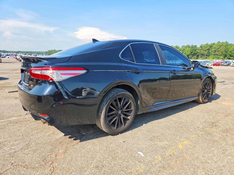 Продаж на аукціоні авто 2018 Toyota Camry, vin: 4T1B11HK5JU115670, номер лоту: 59695966