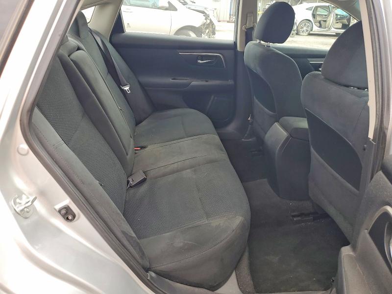 2015 Nissan Altima მანქანა იყიდება აუქციონზე, vin: 1N4AL3AP7FN370081, აუქციონის ნომერი: 61348066