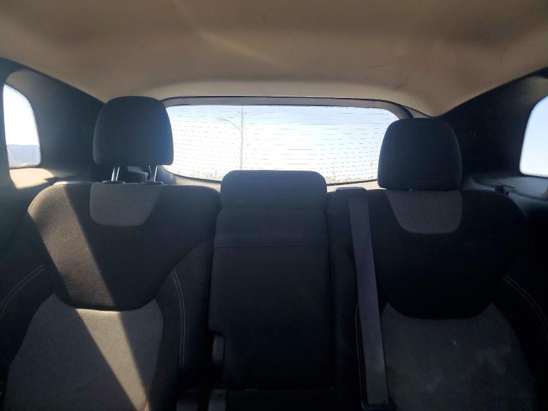 61044976 :رقم المزاد ، 1C4PJLCB8JD605372 vin ، 2018 Jeep Cherokee مزاد بيع