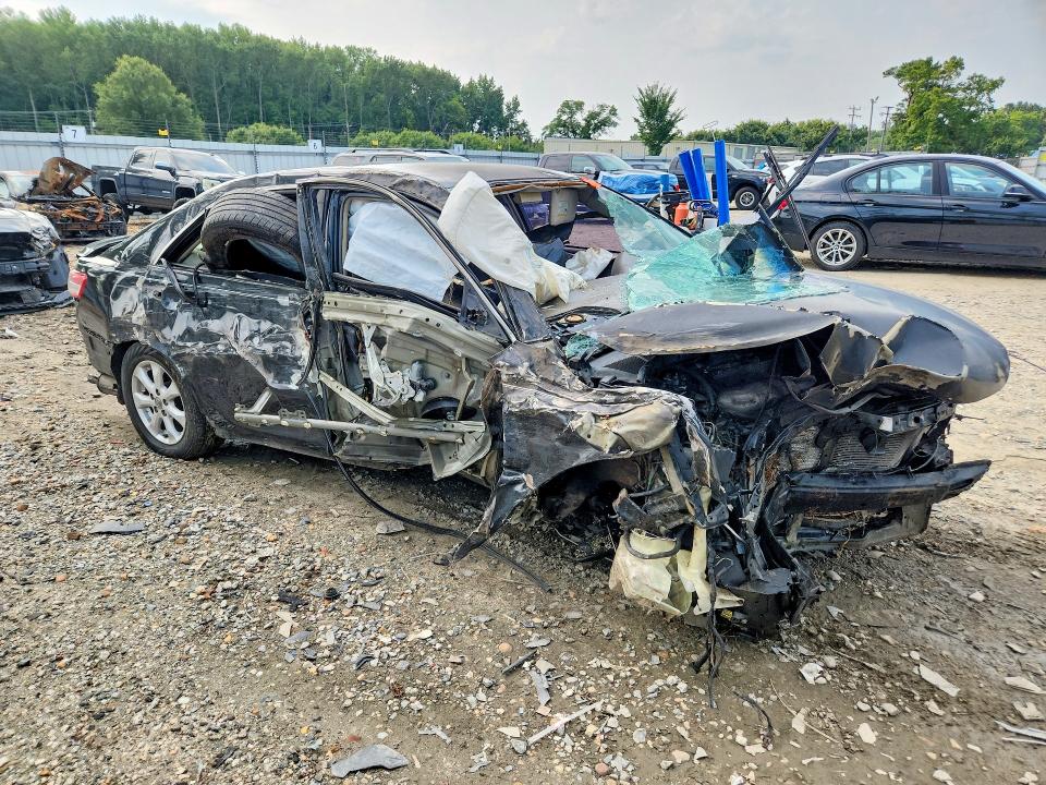 62329476 :رقم المزاد ، 4T1BF3EK3BU197840 vin ، 2011 Toyota Camry مزاد بيع