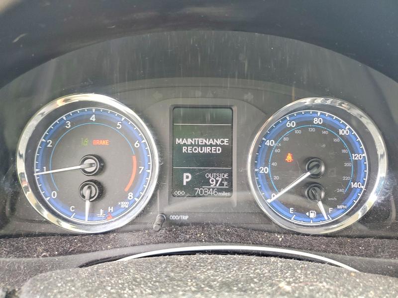 58819536 :رقم المزاد ، 5YFBURHE2JP810920 vin ، 2018 Toyota Corolla مزاد بيع
