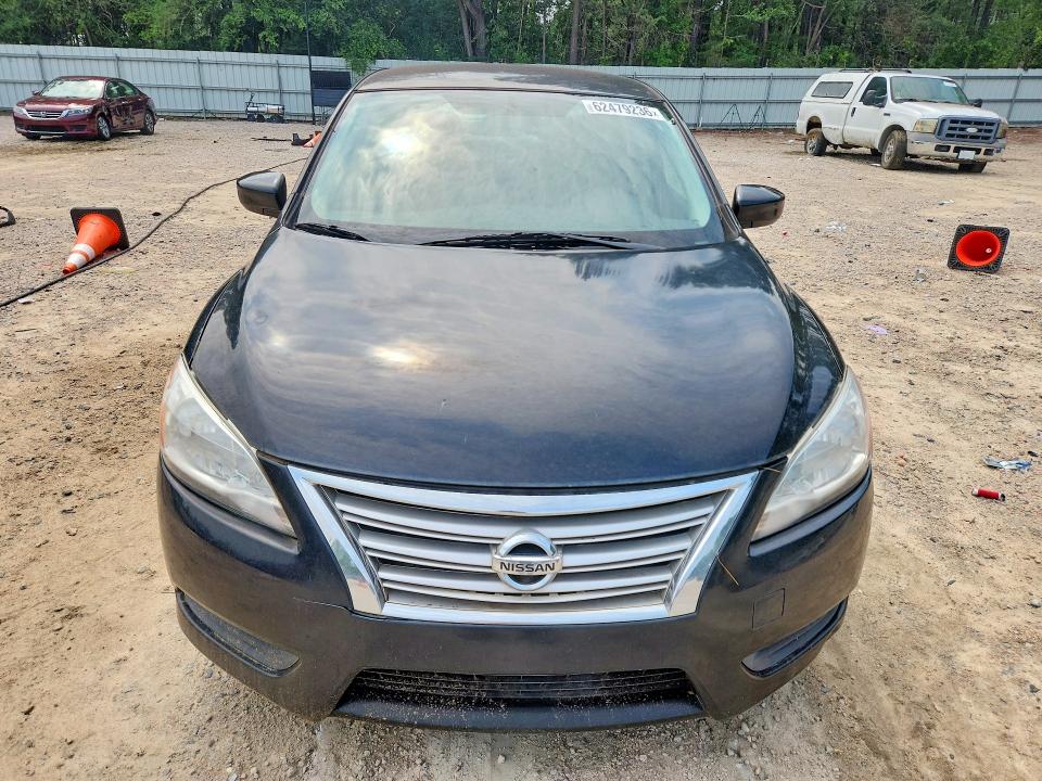 2015 Nissan Sentra მანქანა იყიდება აუქციონზე, vin: 3N1AB7APXFL691104, აუქციონის ნომერი: 62479236