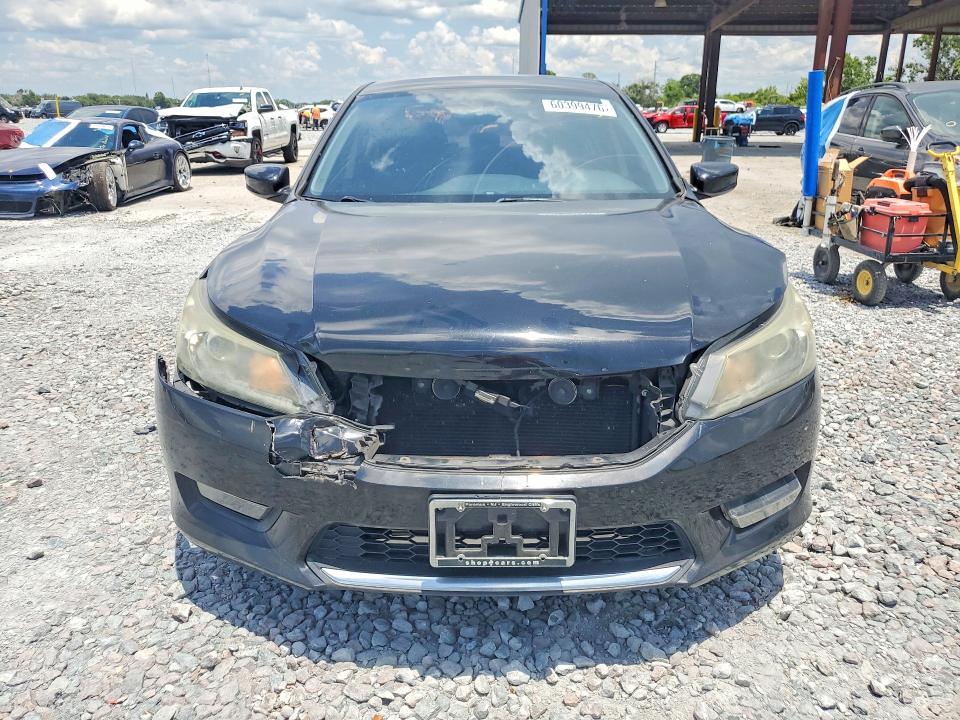 60399476 :رقم المزاد ، 1HGCR2F54FA074897 vin ، 2015 Honda Accord مزاد بيع