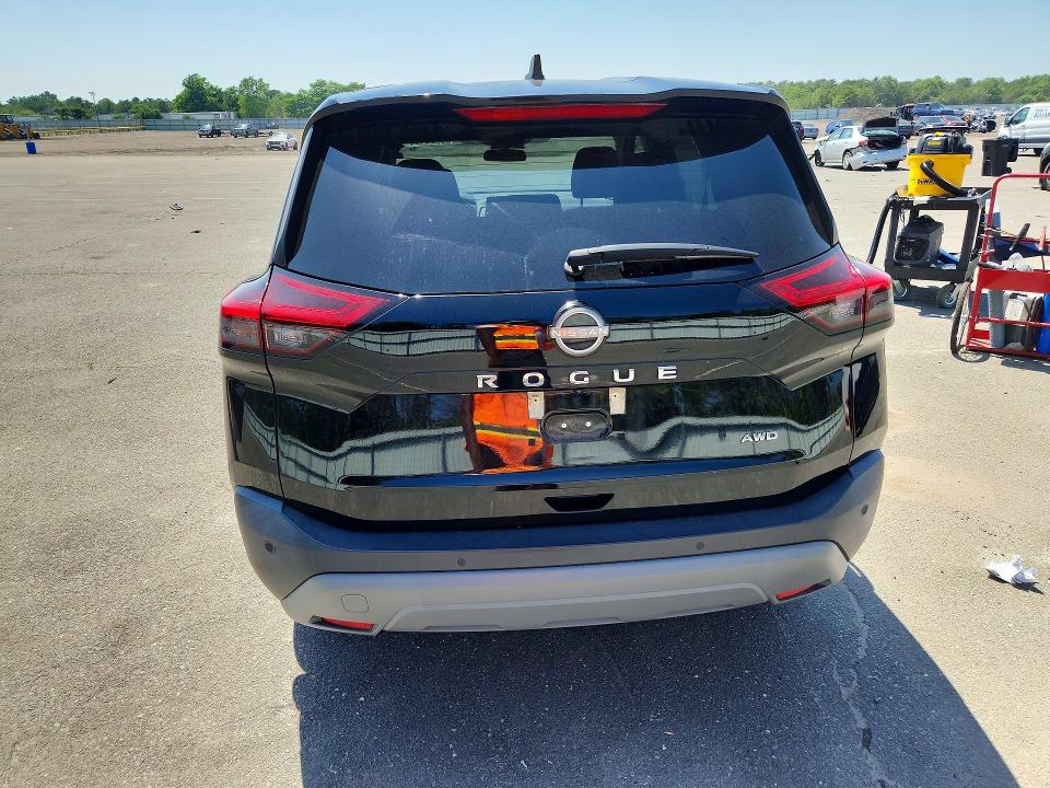 59795456 :رقم المزاد ، 5N1BT3AB8PC903065 vin ، 2023 Nissan Rogue مزاد بيع