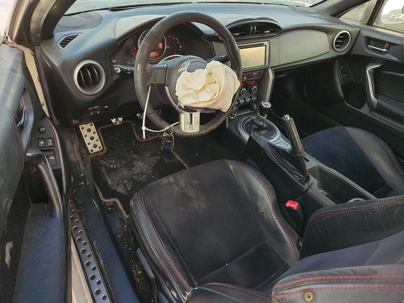 62016006 :رقم المزاد ، JF1ZCAC11F9602327 vin ، 2015 Subaru Brz مزاد بيع