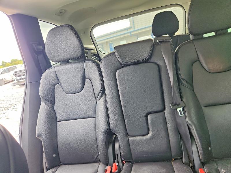 61126406 :رقم المزاد ، YV4A22PK5G1075022 vin ، 2016 Volvo Xc90 مزاد بيع