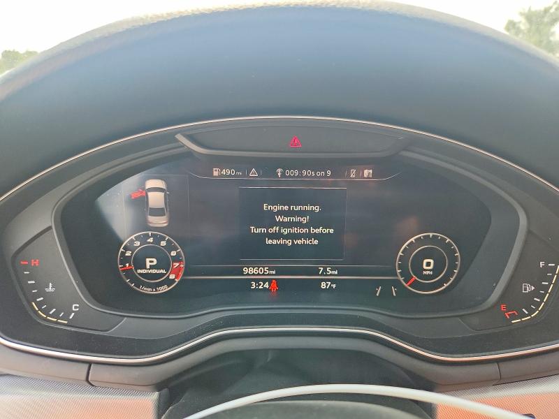 Продаж на аукціоні авто 2017 Audi A4, vin: WAUFNAF45HN068074, номер лоту: 61372366