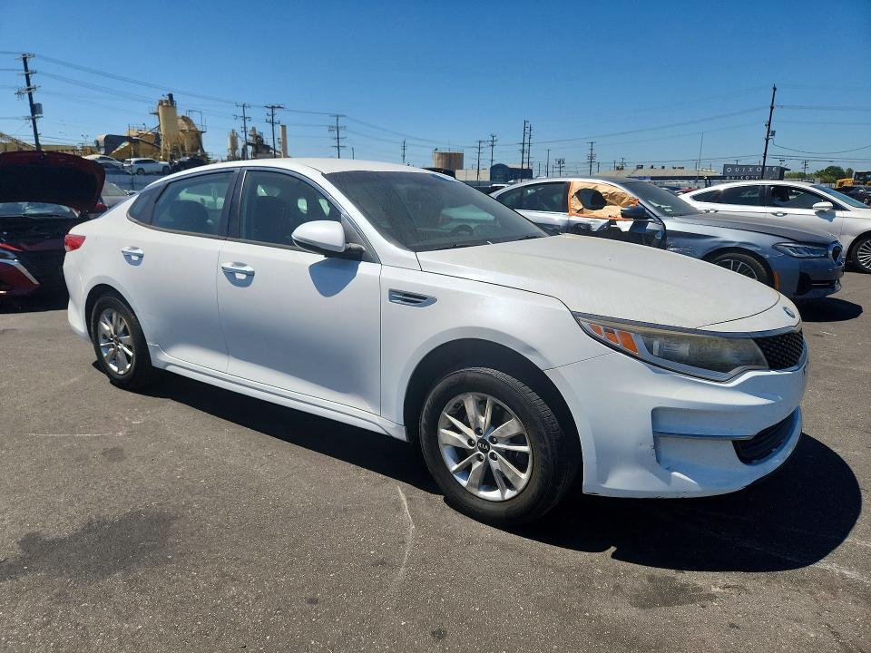 2017 Kia Optima მანქანა იყიდება აუქციონზე, vin: 5XXGT4L31HG156626, აუქციონის ნომერი: 60080186