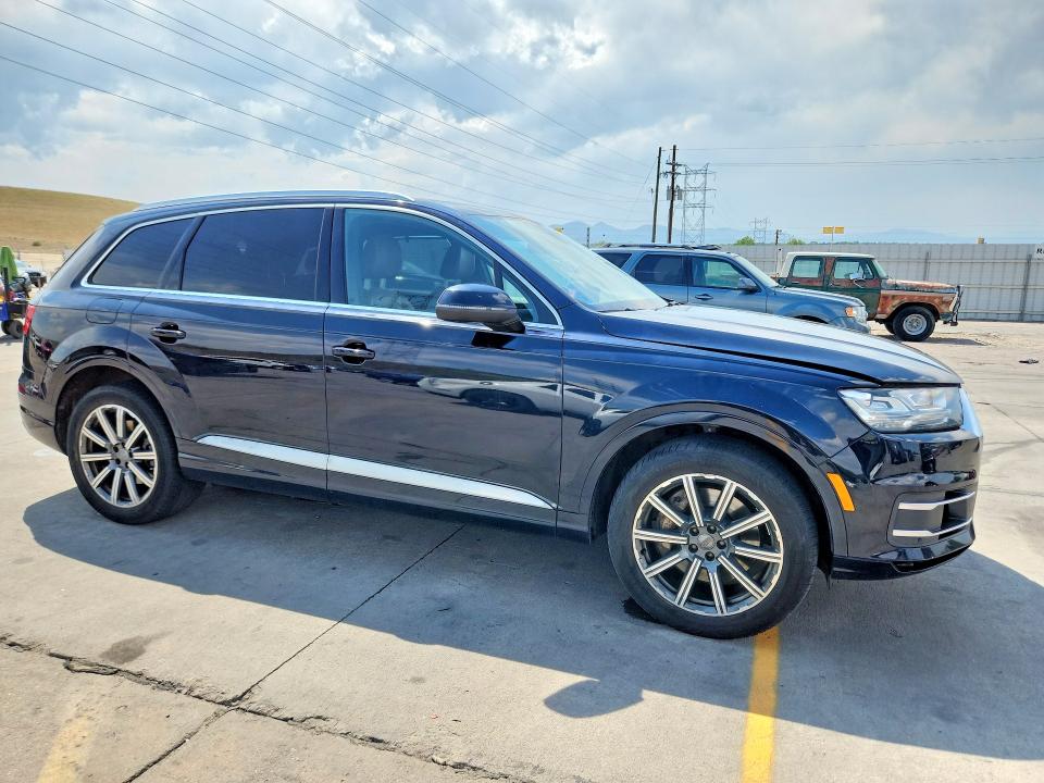 Продажа на аукционе авто 2017 Audi Q7, vin: WA1LAAF78HD025442, номер лота: 85984175