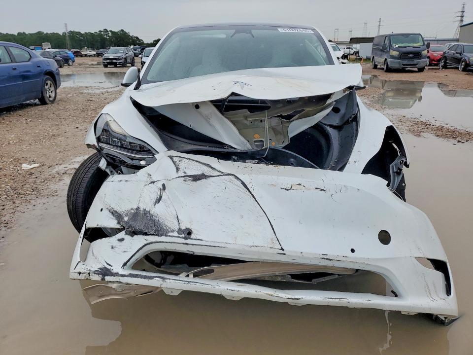 2022 Tesla Model Y მანქანა იყიდება აუქციონზე, vin: 7SAYGDEE5NF394035, აუქციონის ნომერი: 61082646
