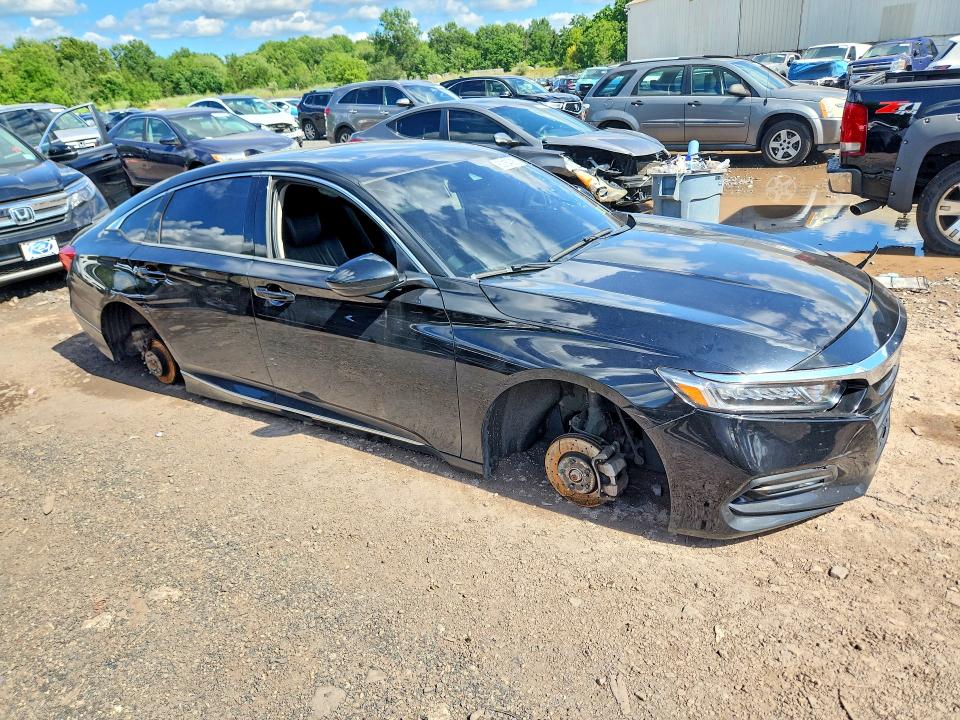 Продаж на аукціоні авто 2018 Honda Accord, vin: 1HGCV1F52JA113050, номер лоту: 60154486
