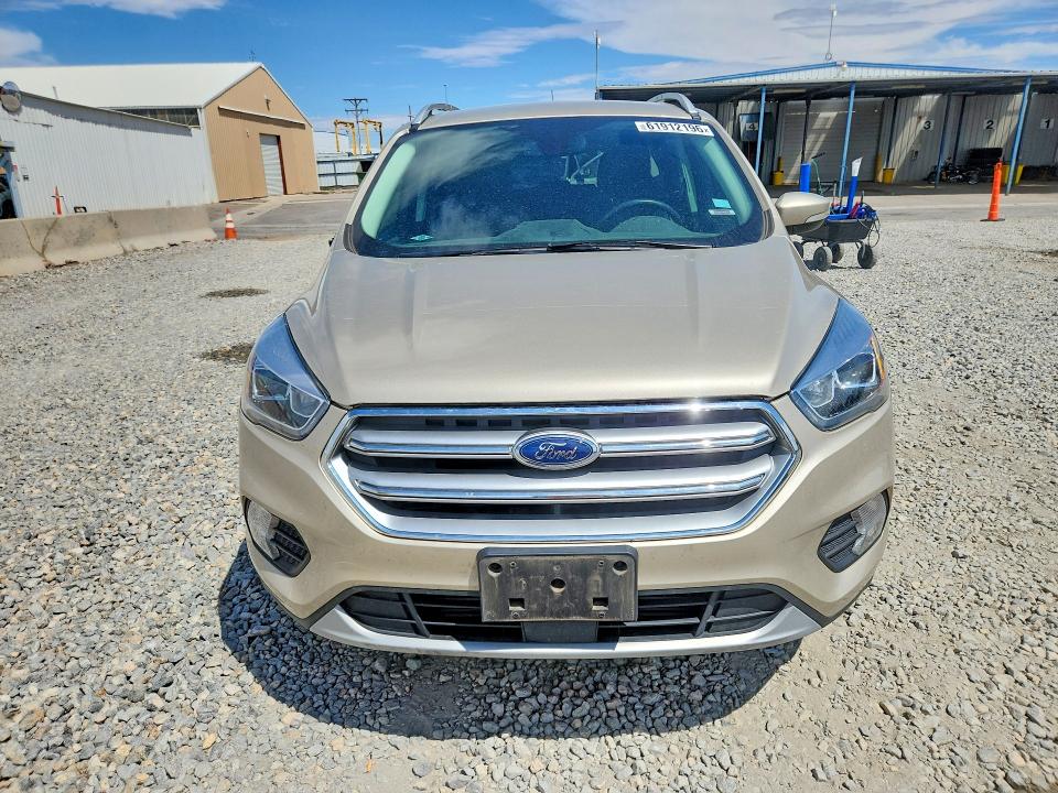 61912196 :رقم المزاد ، 1FMCU9J9XHUA23160 vin ، 2017 Ford Escape مزاد بيع