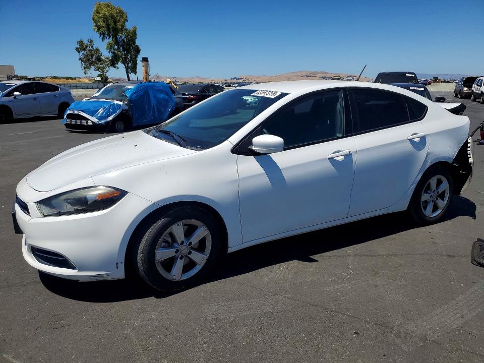2015 Dodge Dart მანქანა იყიდება აუქციონზე, vin: 1C3CDFBB1FD211622, აუქციონის ნომერი: 62567226