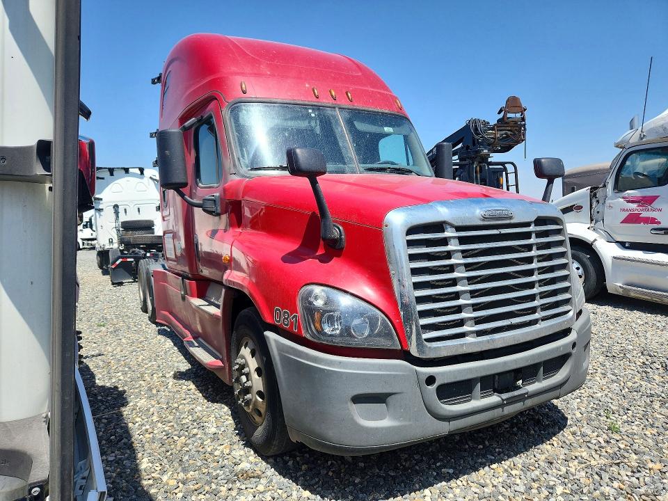 57495236 :رقم المزاد ، 3AKJGLDR6HSHM5713 vin ، 2017 Freightliner Cascadia 125 مزاد بيع