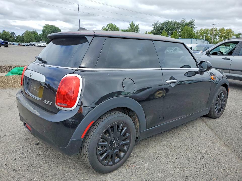 2015 Mini Cooper მანქანა იყიდება აუქციონზე, vin: WMWXM5C57F3A60470, აუქციონის ნომერი: 60235026