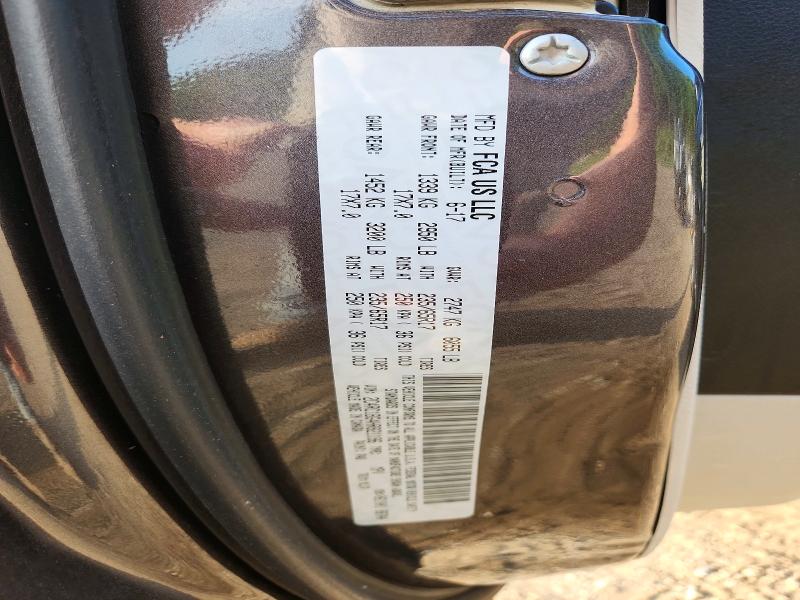 58603206 :رقم المزاد ، 2C4RC1BG4HR821196 vin ، 2017 Chrysler Pacifica مزاد بيع