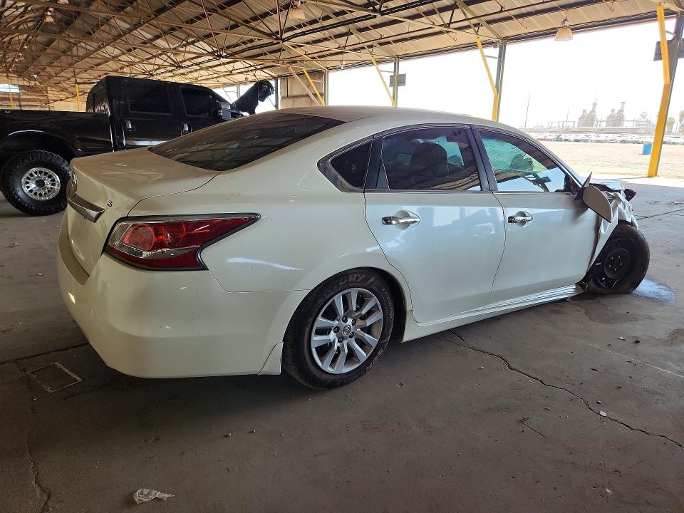 60039586 :رقم المزاد ، 1N4AL3AP1FC141584 vin ، 2015 Nissan Altima مزاد بيع