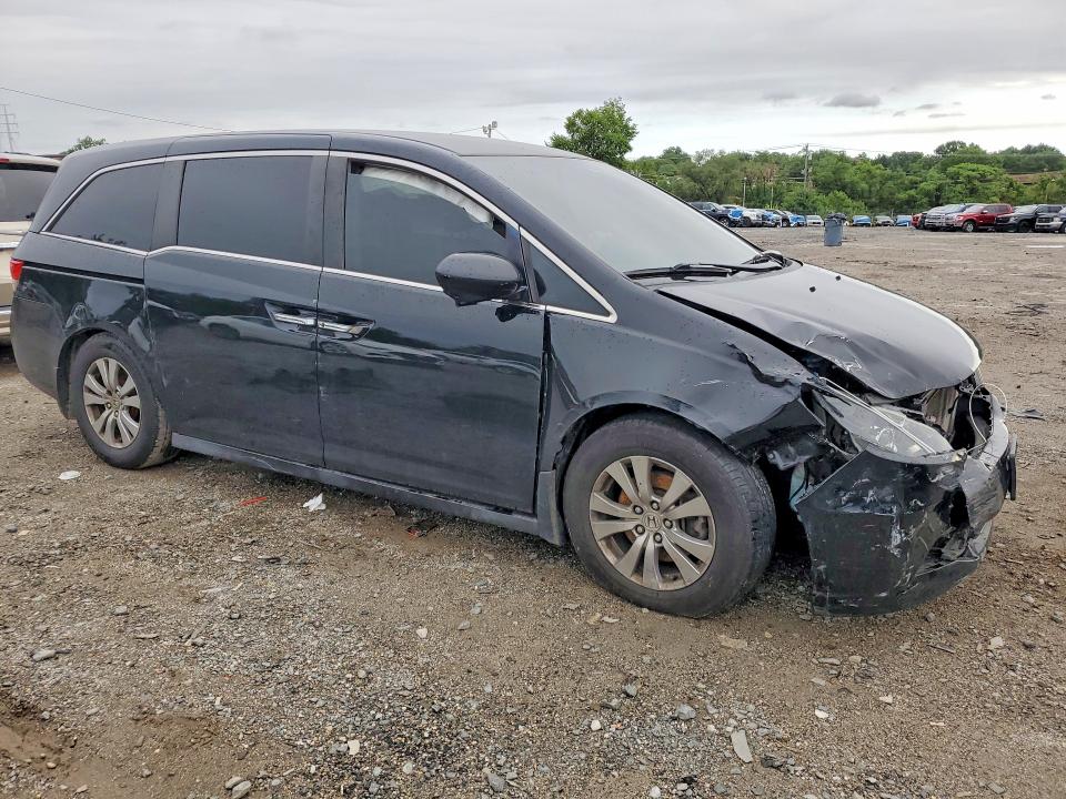 59661586 :رقم المزاد ، 5FNRL5H46EB113883 vin ، 2014 Honda Odyssey مزاد بيع