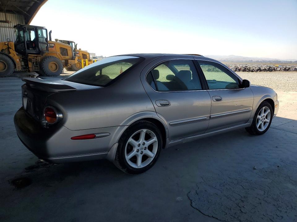 62889136 :رقم المزاد ، JN1DA31A42T001065 vin ، 2002 Nissan Maxima مزاد بيع