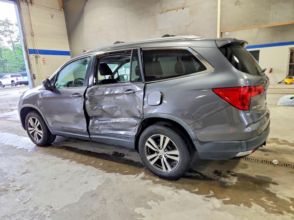 Продажа на аукционе авто 2017 Honda Pilot, vin: 5FNYF6H88HB004311, номер лота: 61576356