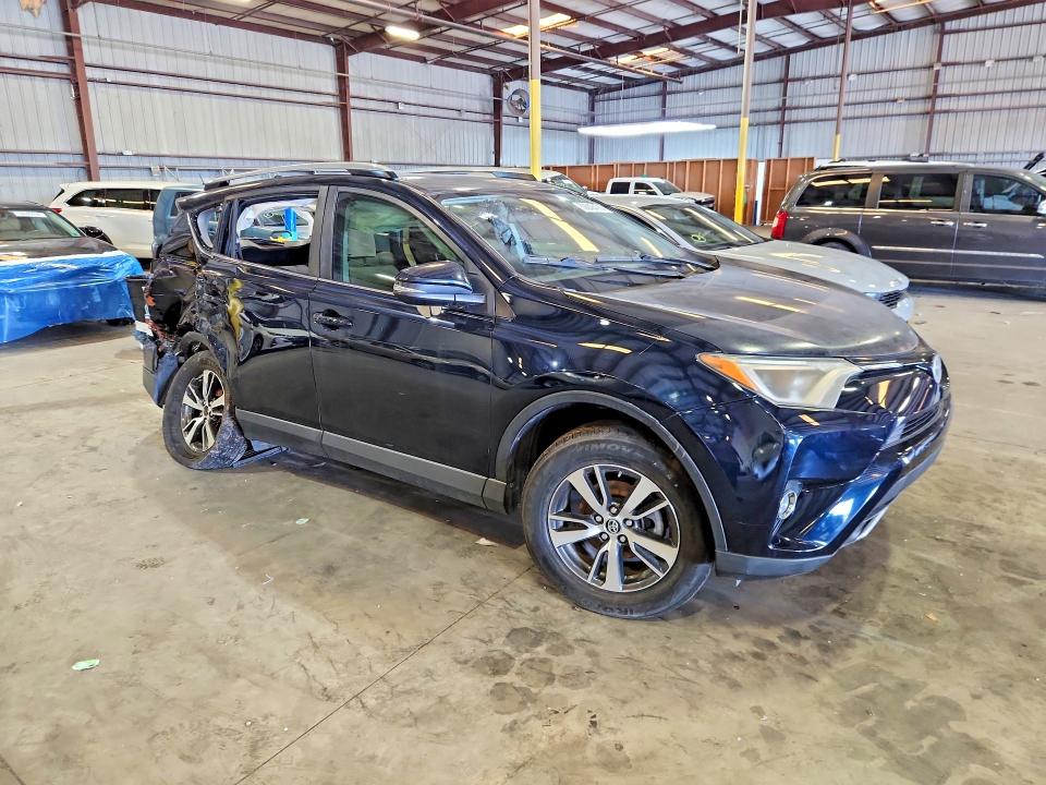 Продажа на аукционе авто 2017 Toyota Rav4, vin: JTMWFREVXHD094202, номер лота: 59240476
