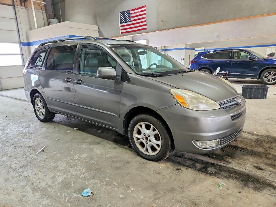 2005 Toyota Sienna მანქანა იყიდება აუქციონზე, vin: 5TDBA22CX5S034850, აუქციონის ნომერი: 61674466