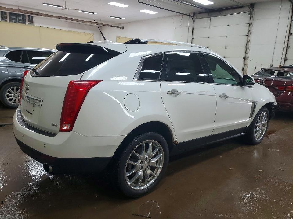 60495426 :رقم المزاد ، 3GYFNFE32ES658043 vin ، 2014 Cadillac Srx مزاد بيع