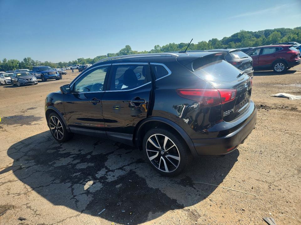 59721526 :رقم المزاد ، JN1BJ1CRXHW102097 vin ، 2017 Nissan Rogue Sport مزاد بيع