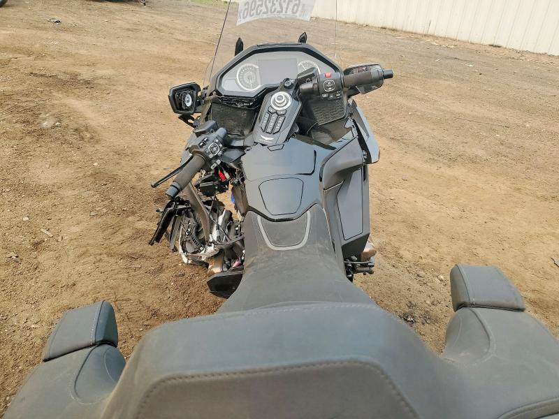 61232596 :رقم المزاد ، JH2SC790XRK600111 vin ، 2024 Honda Gl1800 مزاد بيع