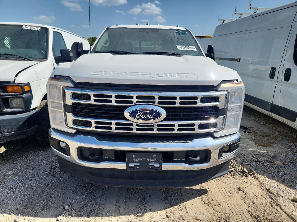 Продаж на аукціоні авто 2023 Ford F350, vin: 1FD8W3HT6PEC76676, номер лоту: 60948696