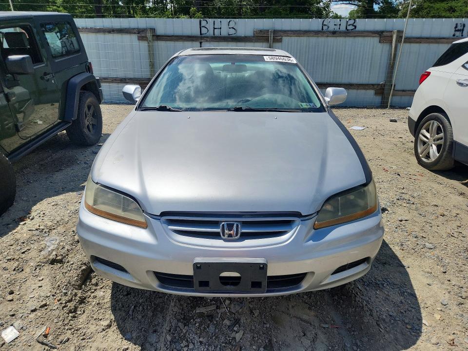 58946636 :رقم المزاد ، 1HGCG22522A003705 vin ، 2002 Honda Accord مزاد بيع