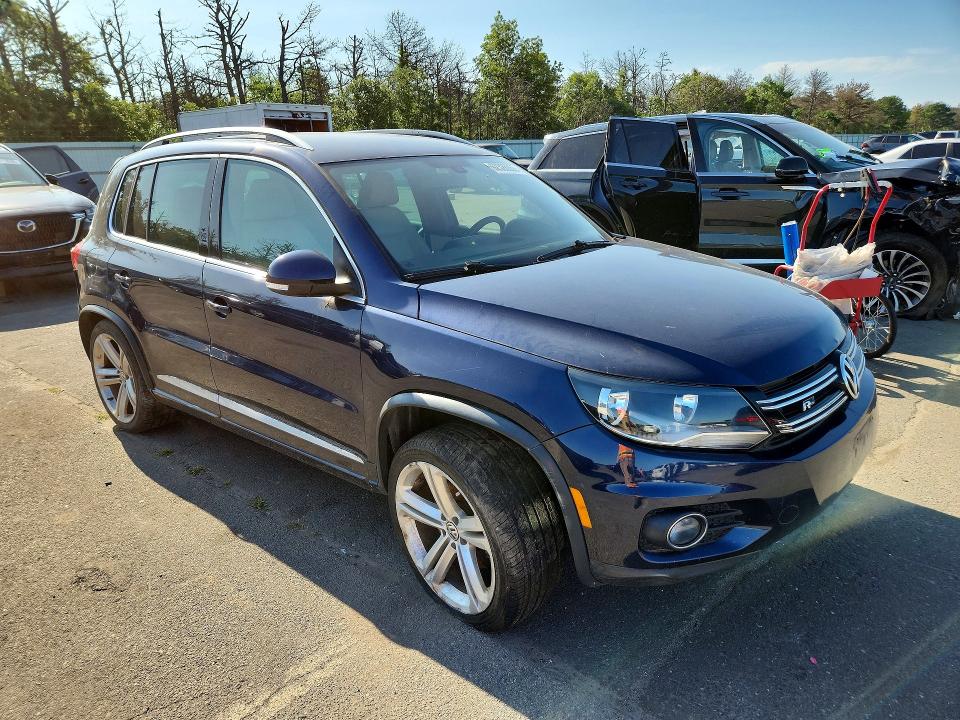 62326066 :رقم المزاد ، WVGBV7AX8GW097353 vin ، 2016 Volkswagen Tiguan مزاد بيع