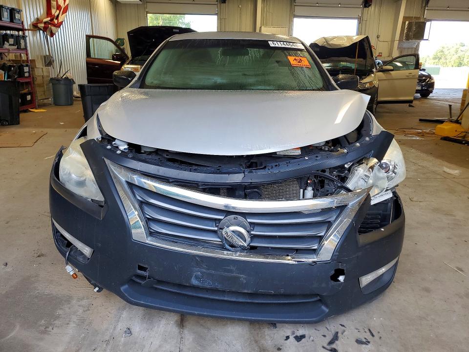61144646 :رقم المزاد ، 1N4AL3AP0FC286227 vin ، 2015 Nissan Altima مزاد بيع