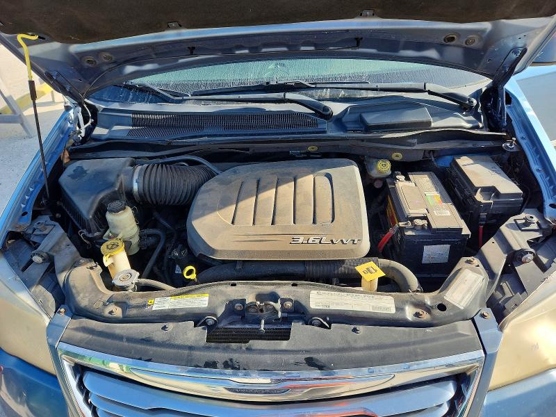 61962446 :رقم المزاد ، 2A4RR5DG9BR782397 vin ، 2011 Chrysler Town & Country مزاد بيع