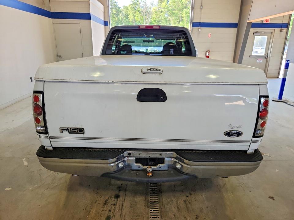 59117346 :رقم المزاد ، 1FTRX17W8YKB11320 vin ، 2000 Ford F150 مزاد بيع