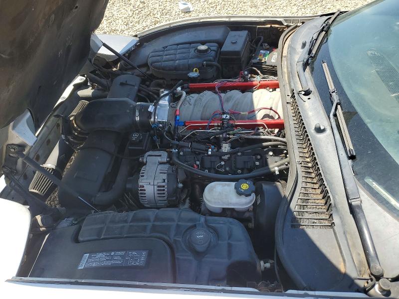 63337136 :رقم المزاد ، 1G1YY22G245111894 vin ، 2004 Chevrolet Corvette مزاد بيع